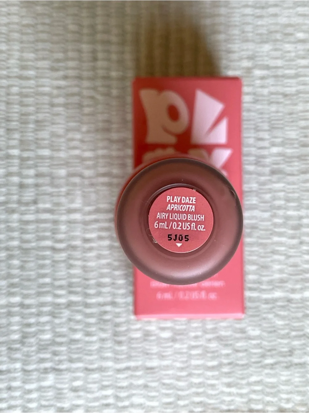 Benefit Play Daze Airy Liquid Blush in Apricotta